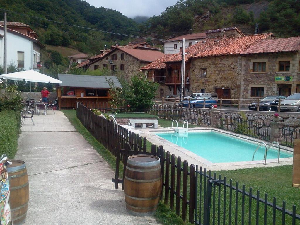 Hostal Nevandi Espinama Εξωτερικό φωτογραφία